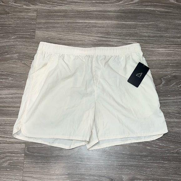 Alive Other - Alive woven shorts. Size L. NWT